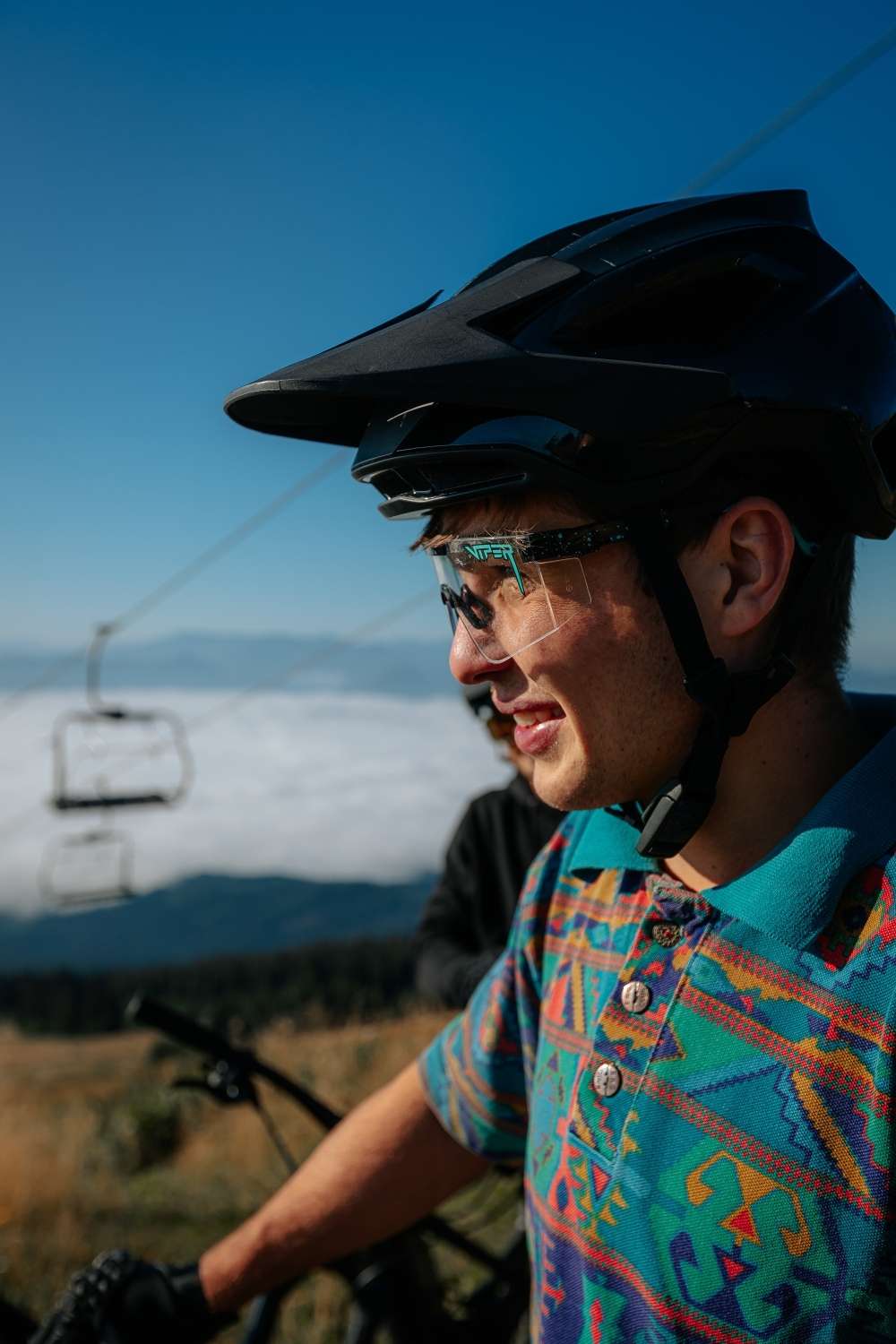 beginner mistakes in a bike park - not wearing helmet